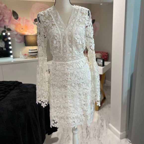 Alexia Admor Lace Overlay Dress - Picture 2 of 6